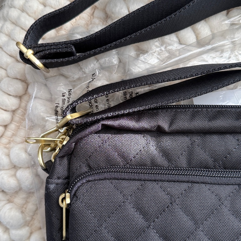 CANVELLE NWT Black Quilted Crossbody Bag, Medium size - NWT ships fast - Picture 7 of 11